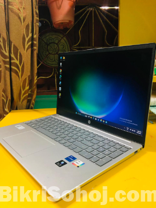 hp Intel Core i7‑1260P 12th Gen 16GB Iris Xe Graphics 512SSD